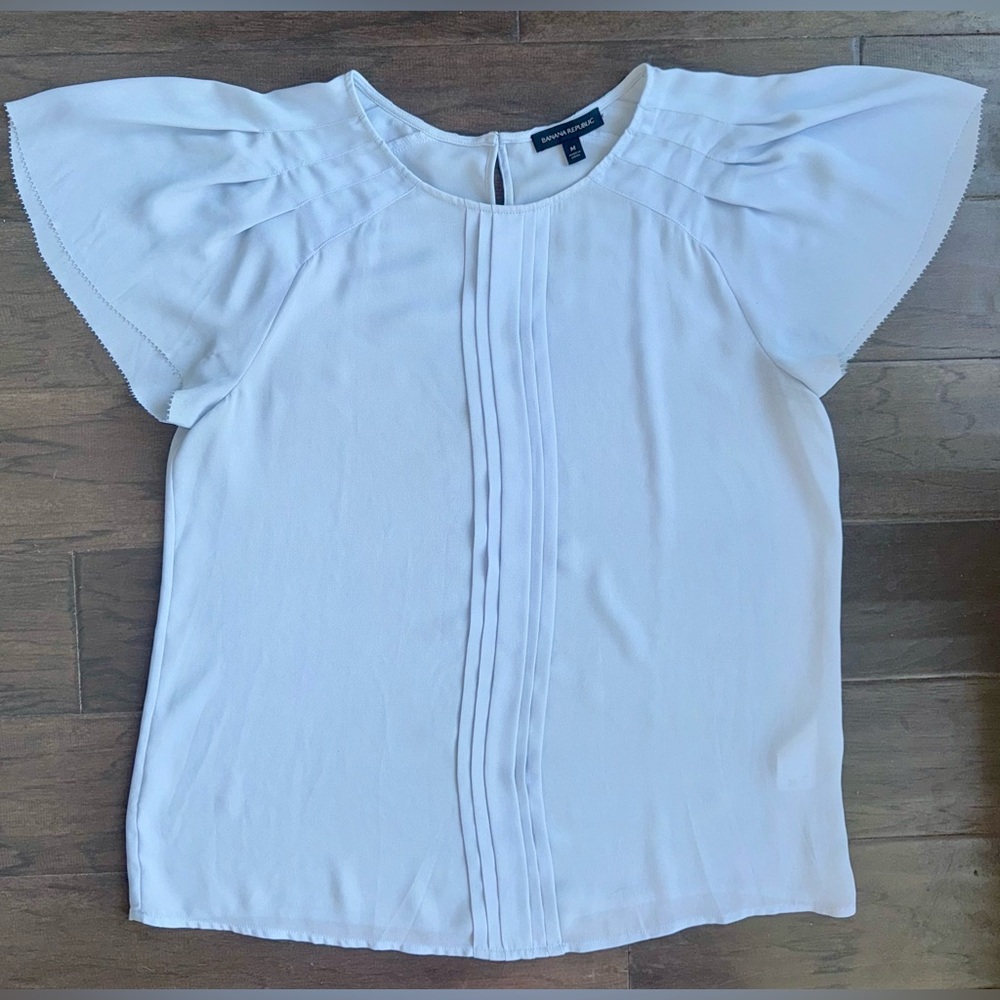 Banana Republic Pleated Cap Sleeve Blouse (Blue, Size M, Excellent Condition)